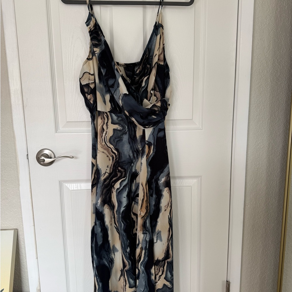 Elegant Marble Print Midi Dress with slit